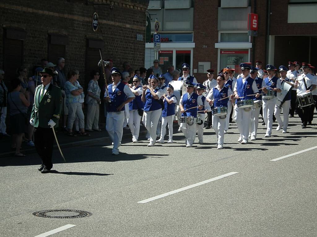 Schuetzenfest-Festzug-180701-006