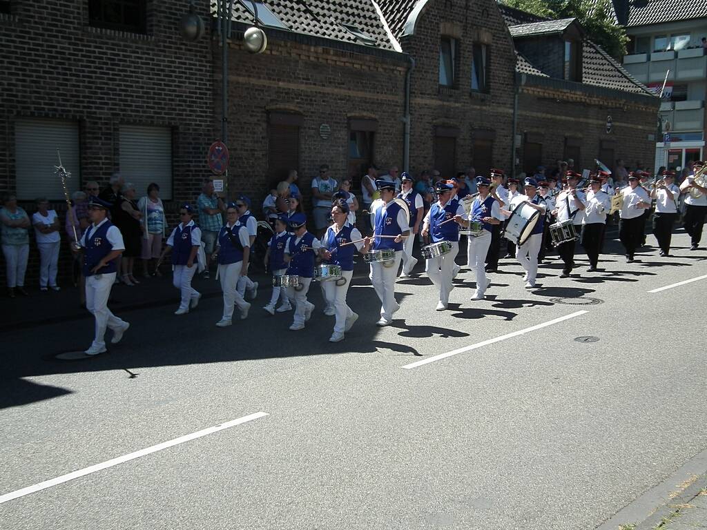 Schuetzenfest-Festzug-180701-007
