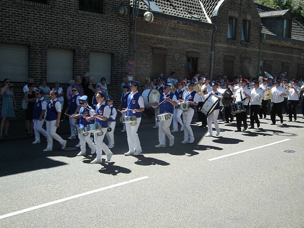 Schuetzenfest-Festzug-180701-008