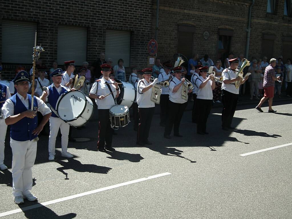 Schuetzenfest-Festzug-180701-010