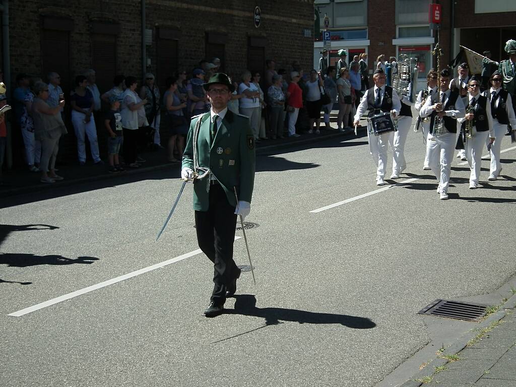 Schuetzenfest-Festzug-180701-011