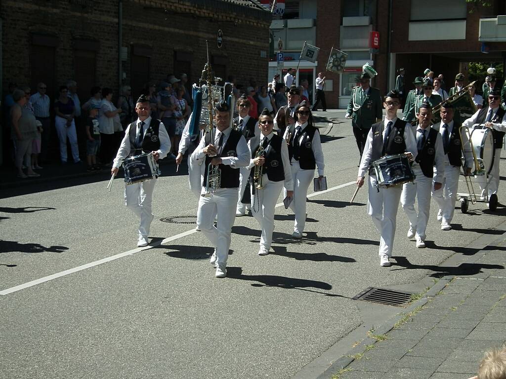 Schuetzenfest-Festzug-180701-012