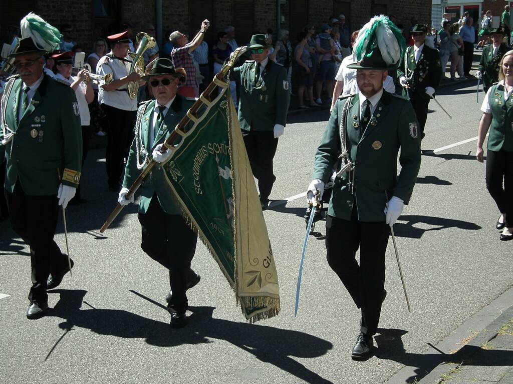 Schuetzenfest-Festzug-180701-014