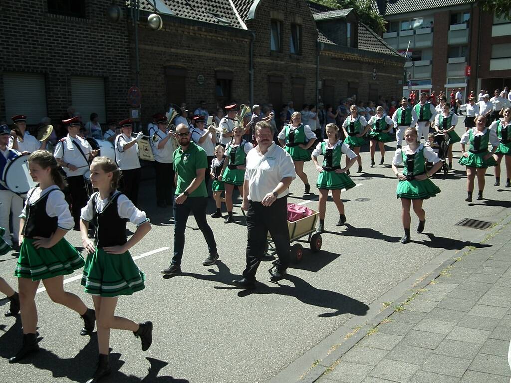 Schuetzenfest-Festzug-180701-024