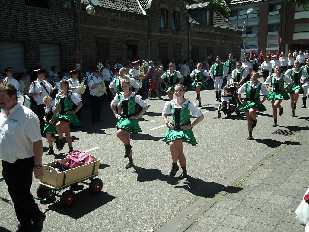 Schuetzenfest-Festzug-180701-025