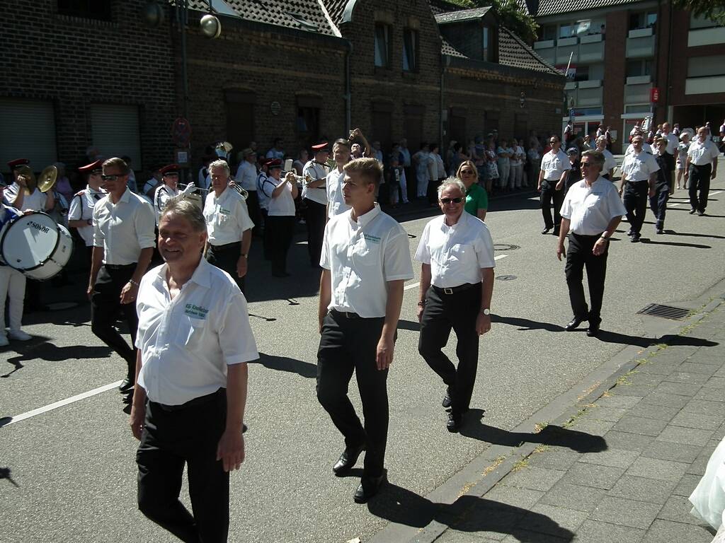 Schuetzenfest-Festzug-180701-030