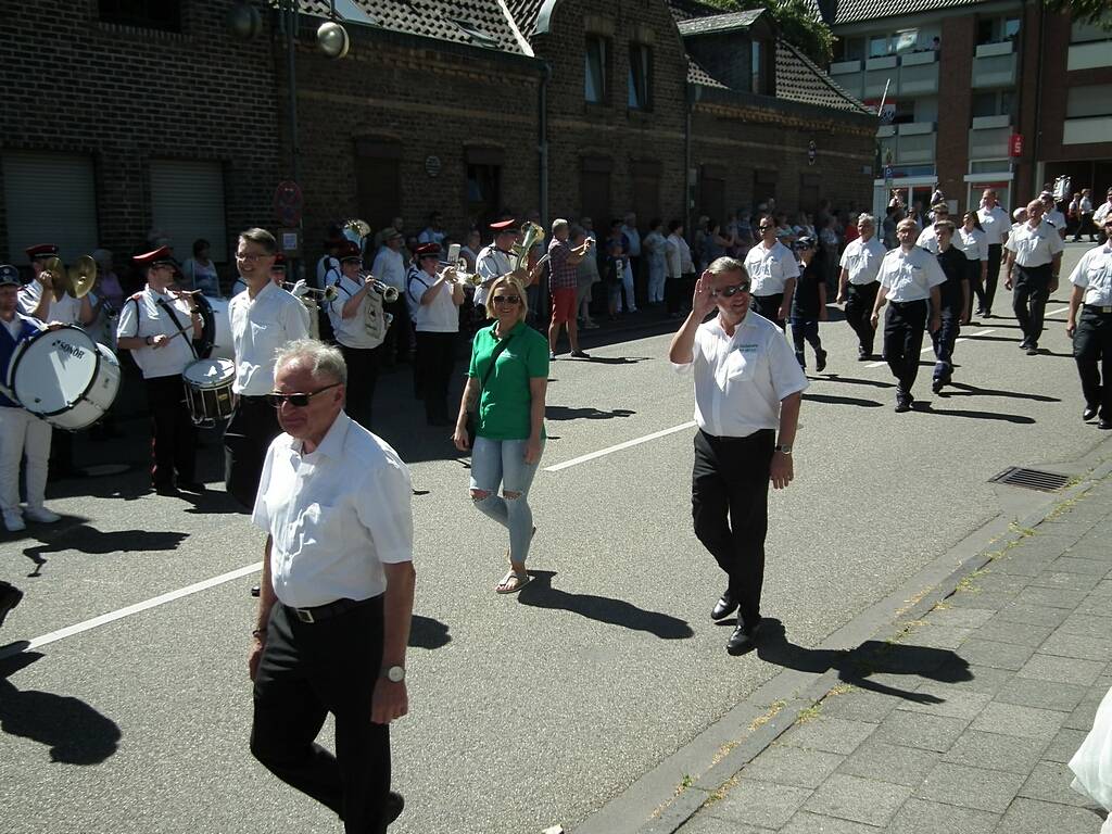 Schuetzenfest-Festzug-180701-031