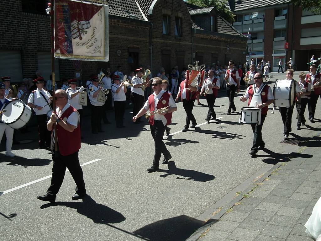 Schuetzenfest-Festzug-180701-038