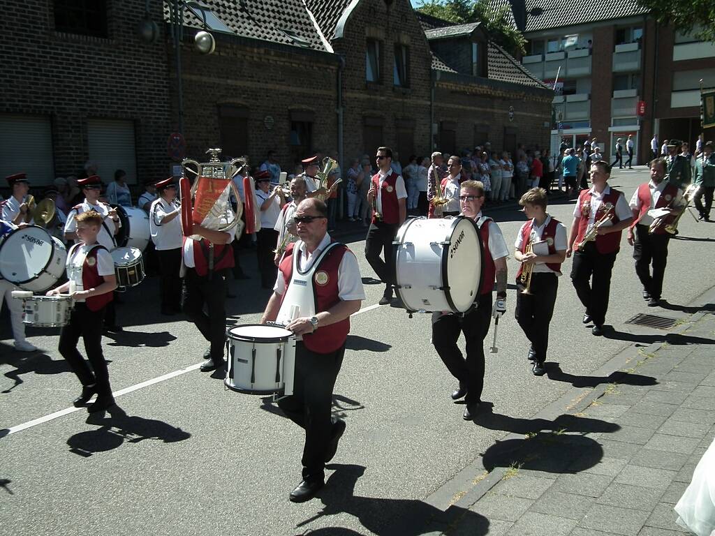 Schuetzenfest-Festzug-180701-039