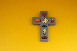 Neues Kreuz im DOMIZIEL