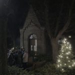 Weihnachtsbaum an der Kapelle