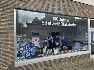 100 Jahre Tambourcorps im Schaufenster