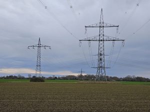 Noch eine Stromleitung: Deutsche Bahn plant Bahnstromleitung